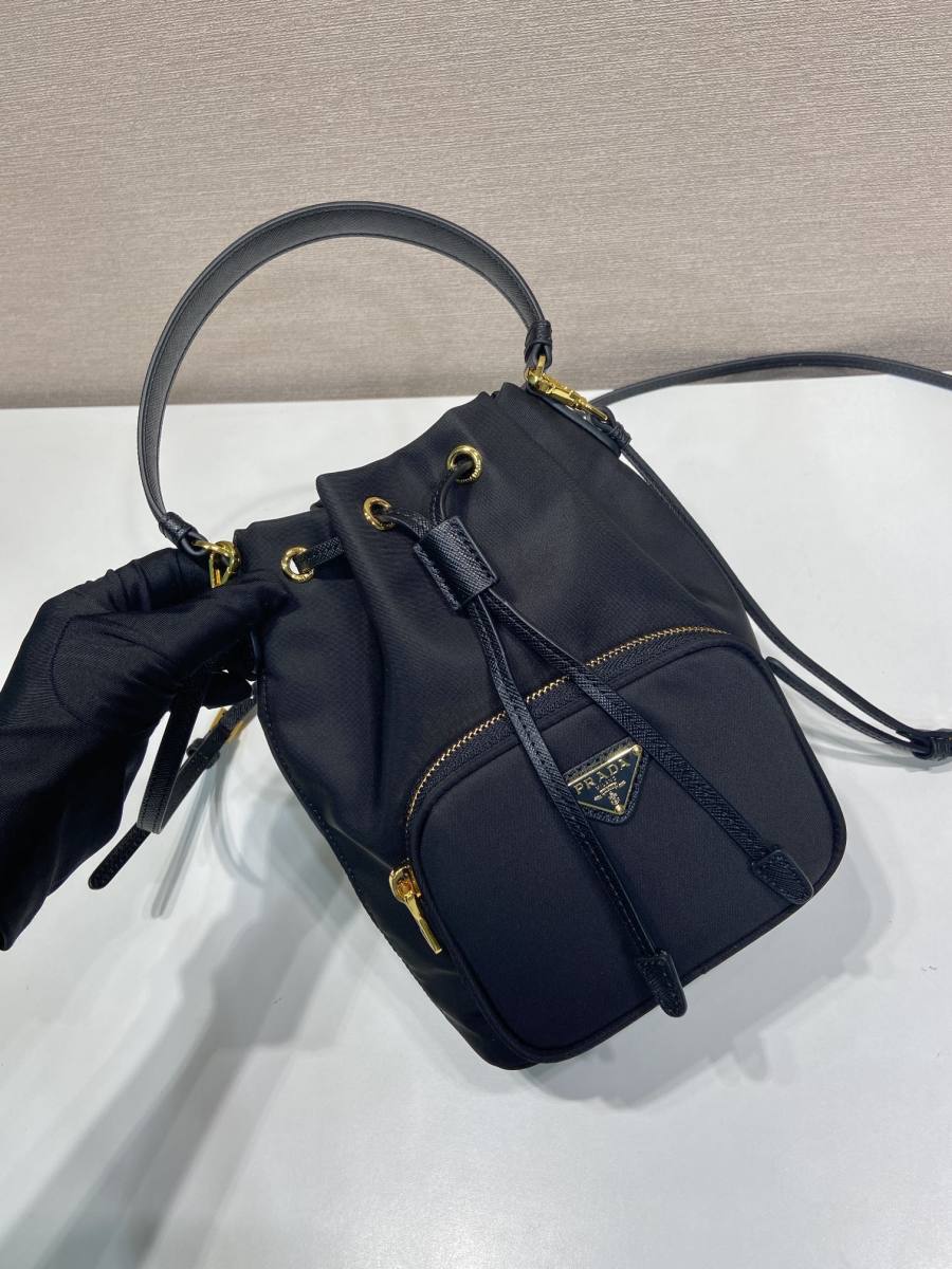 RP 2242000 Prada 1BH186 Nylon Small 1BH186 9387