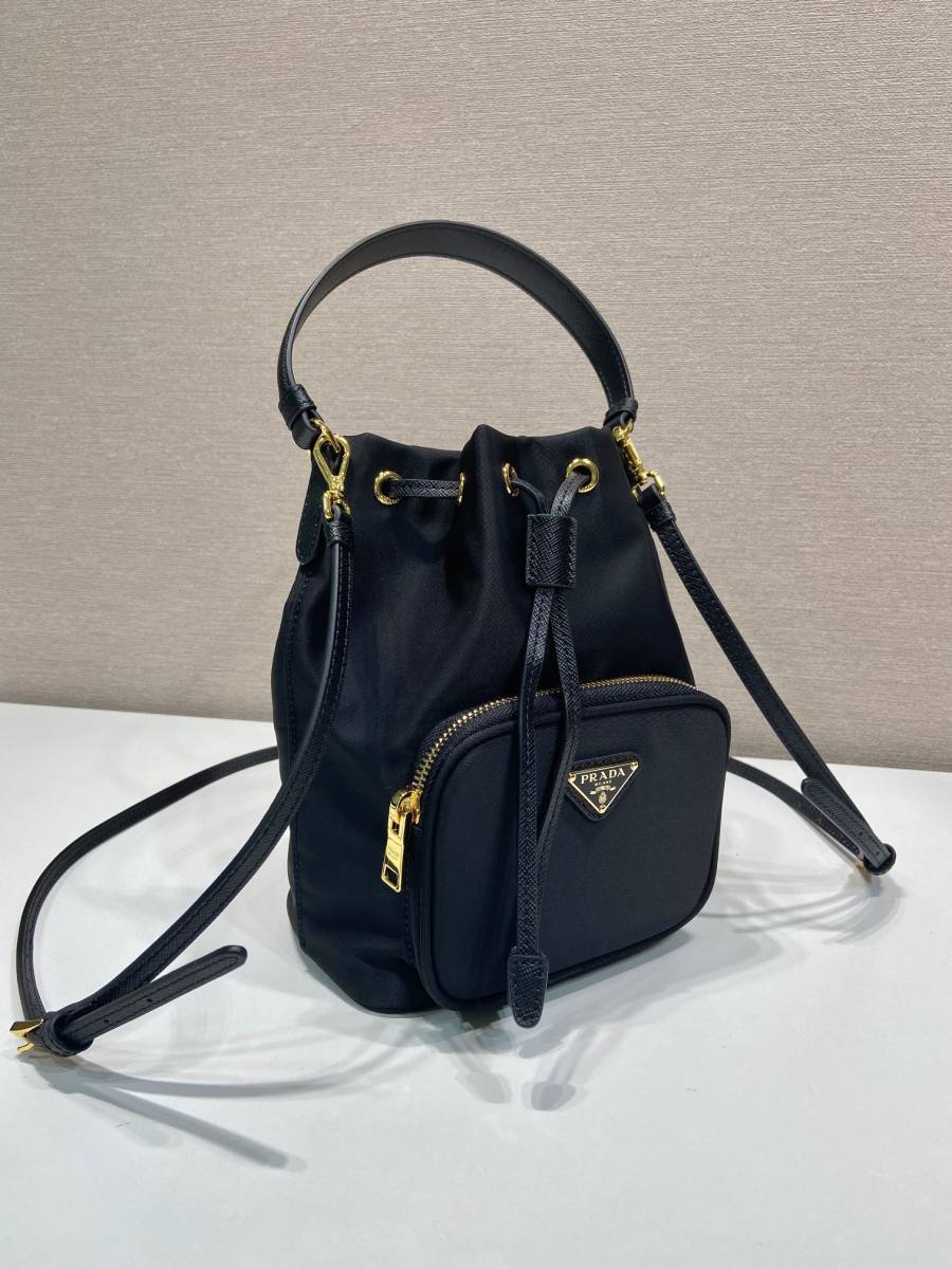 RP 2242000 Prada 1BH186 Nylon Small 1BH186 9387