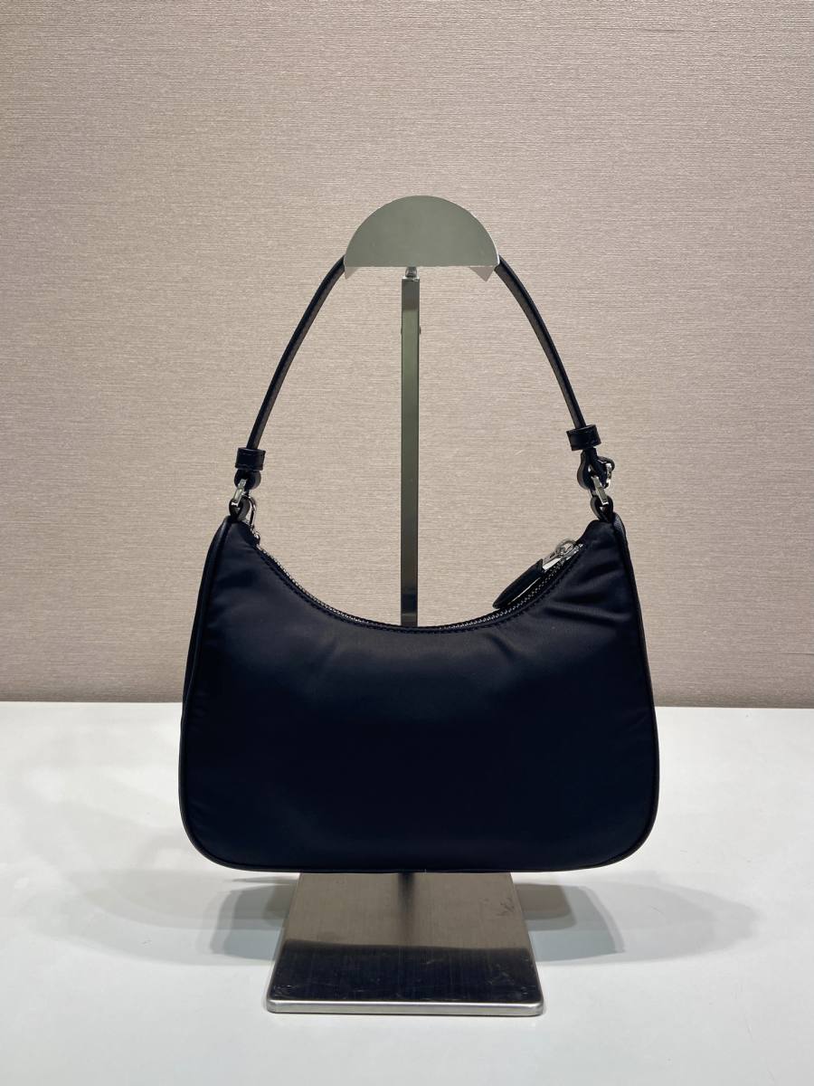 RP 2296000 Prada Hobo Nylon 8C25