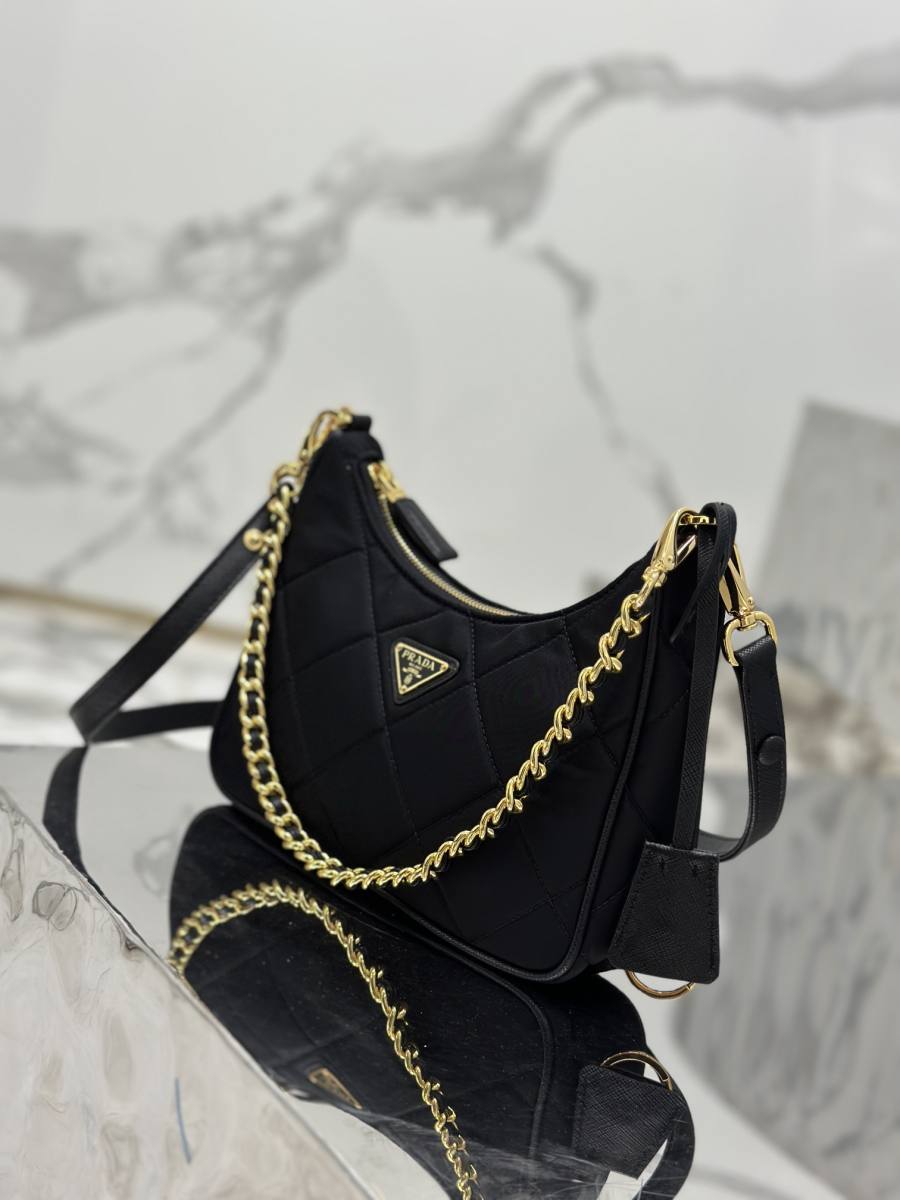 RP 2566000 Prada Hobo Nylon E286