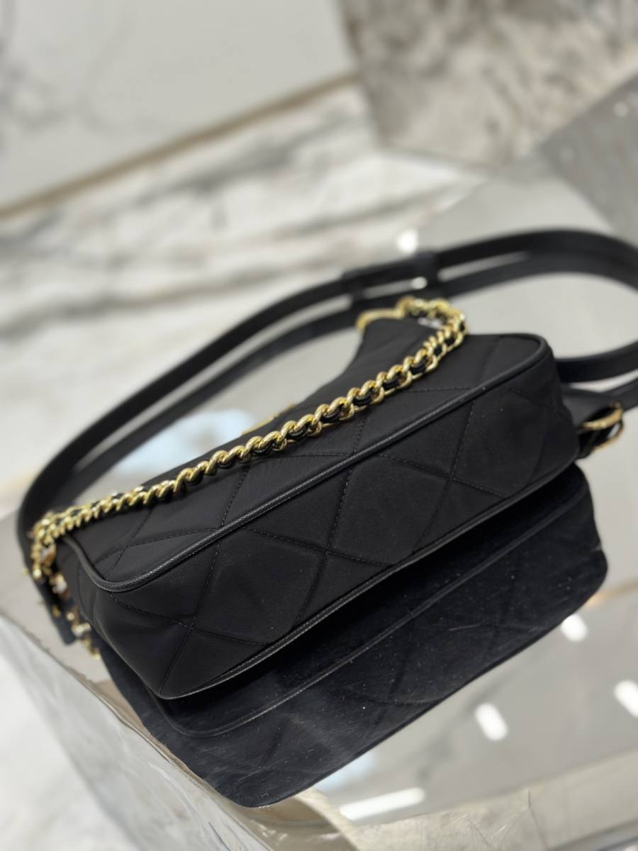 RP 2566000 Prada Hobo Nylon E286