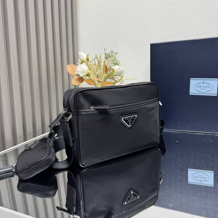 RP 2728000 Prada Nylon Messenger Nylon 2VH048 659B