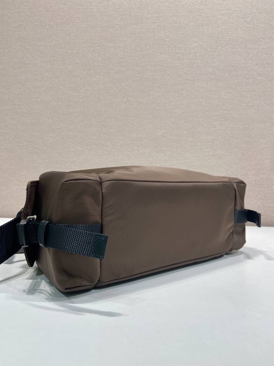RP 2836000 Prada Explore Nylon 2VH206 31B3