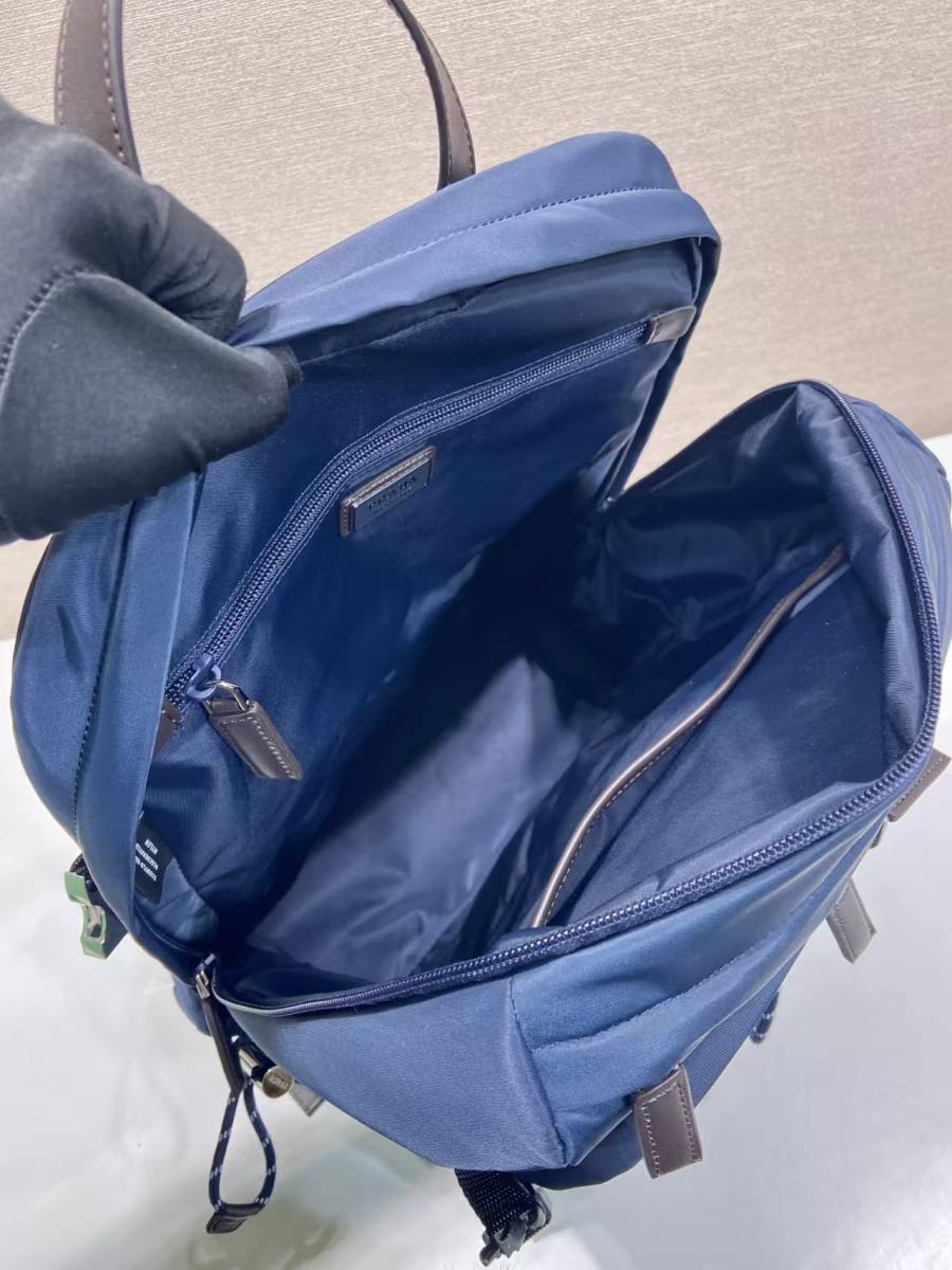 RP 2944000 Prada Re-Nylon 2VZ122 B446