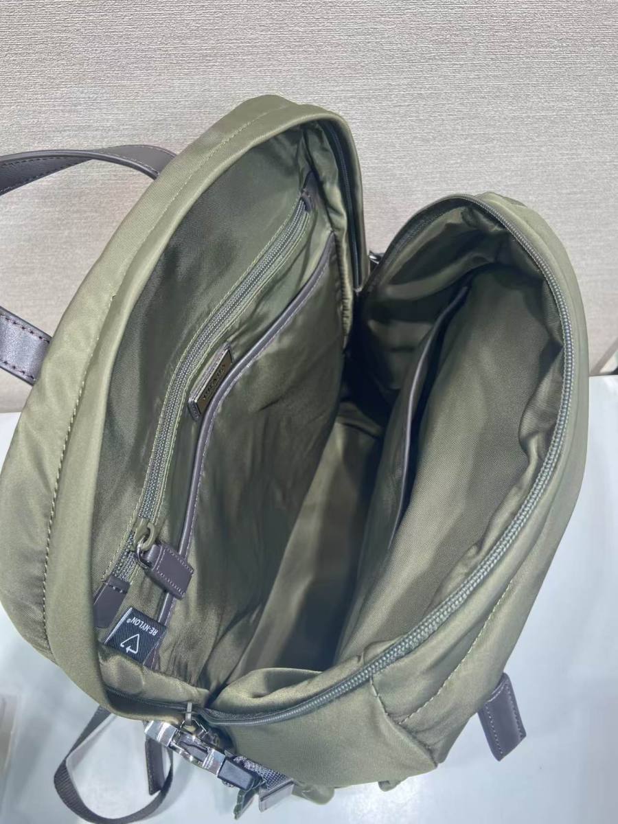 RP 2944000 Prada Re-Nylon 2VZ122 C763