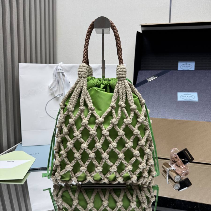 RP 2971000 Prada Cleo 27x18x4 1BC111 3DA9
