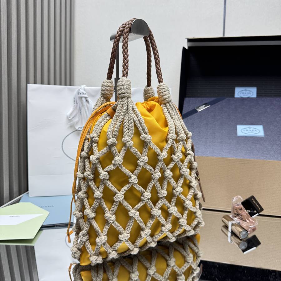 RP 2971000 Prada Cleo 27x18x4 1BC111 D7E9