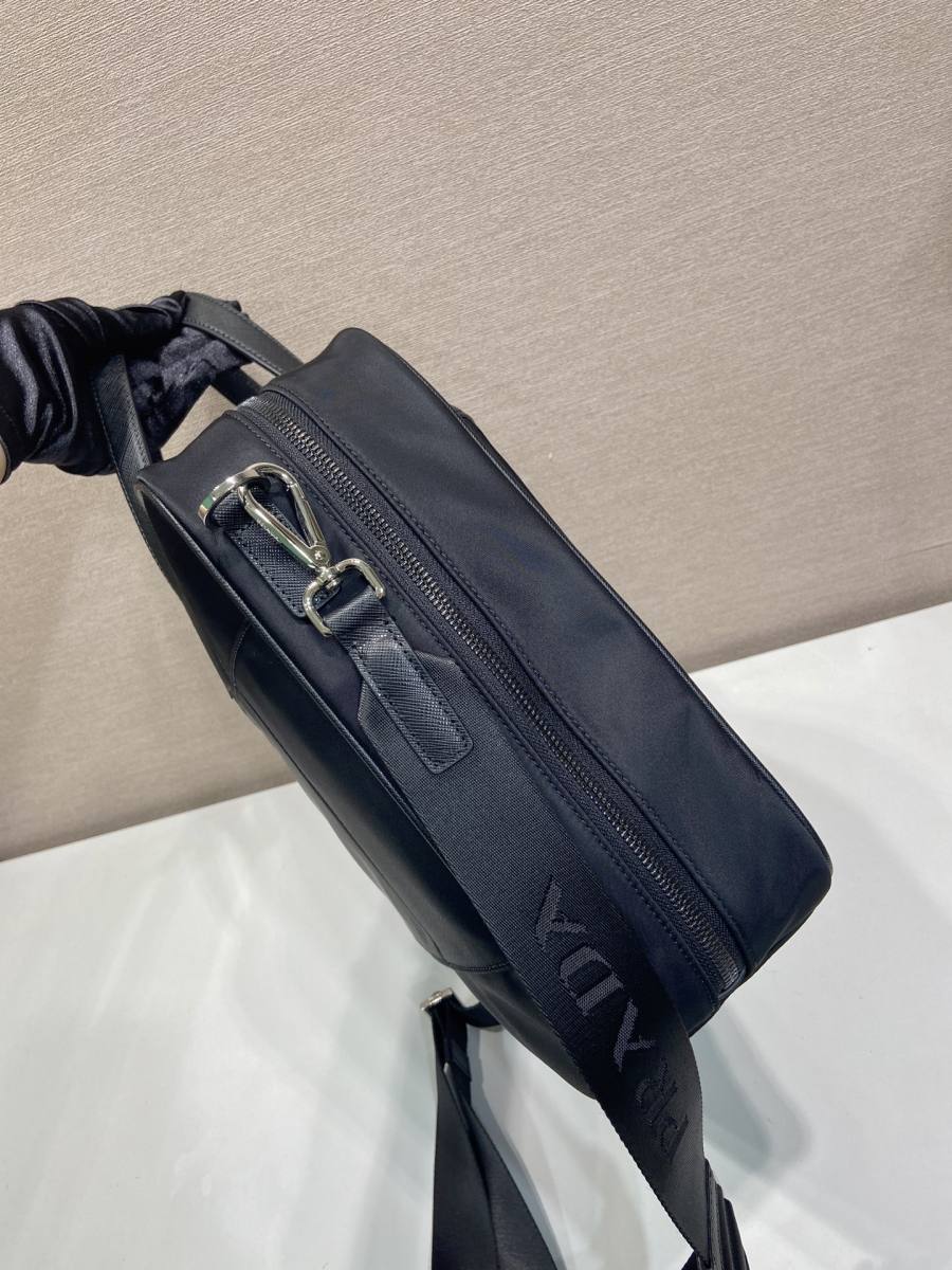 RP 2998000 Prada Re-Nylon 2VE029 1E63