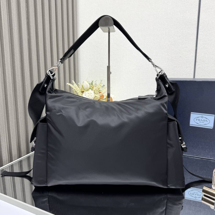 RP 3025000 Prada Explore Shoulder Nylon 2VH204 FDB3