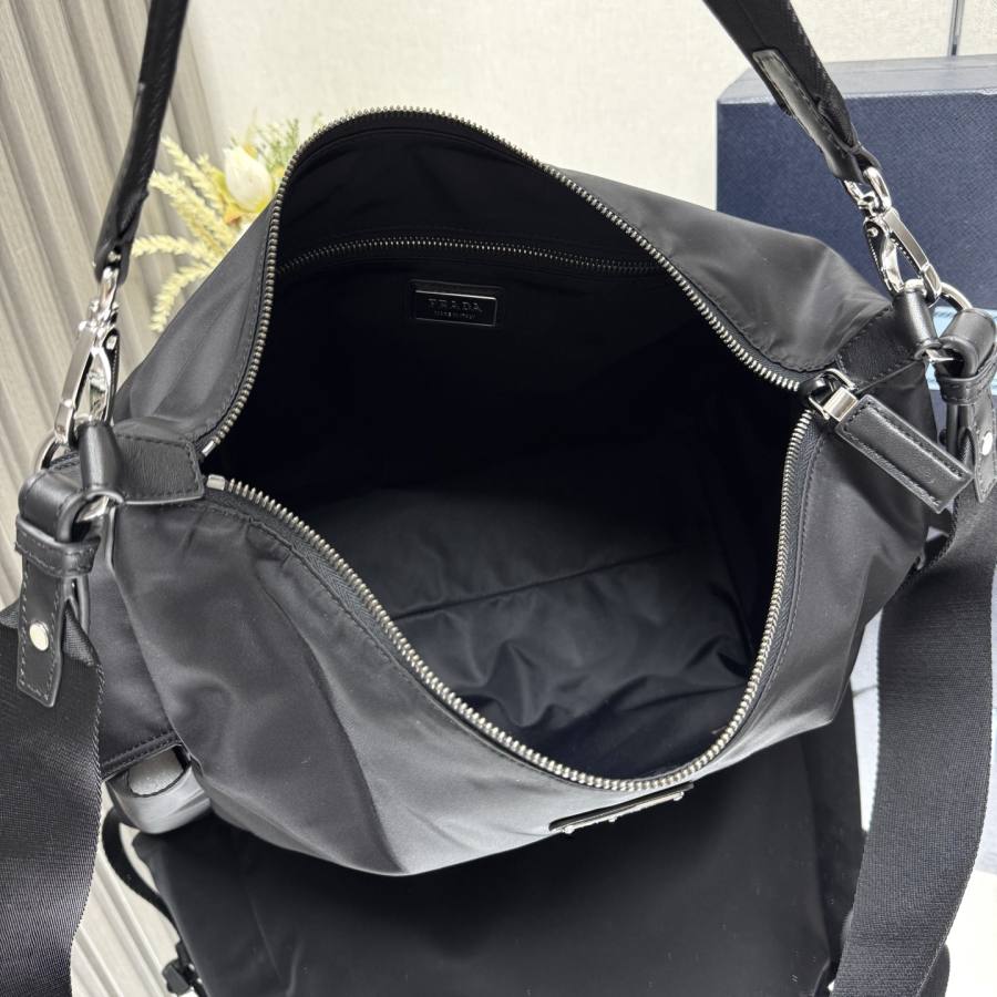 RP 3025000 Prada Explore Shoulder Nylon 2VH204 FDB3