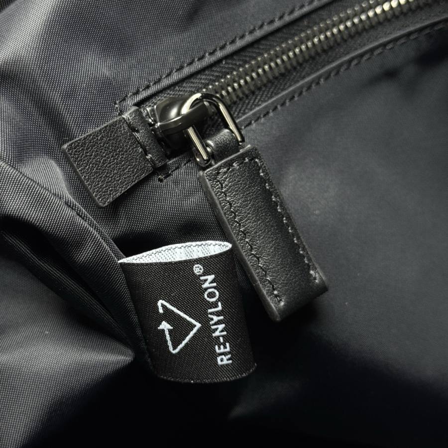 RP 3025000 Prada Explore Shoulder Nylon 2VH204 FDB3