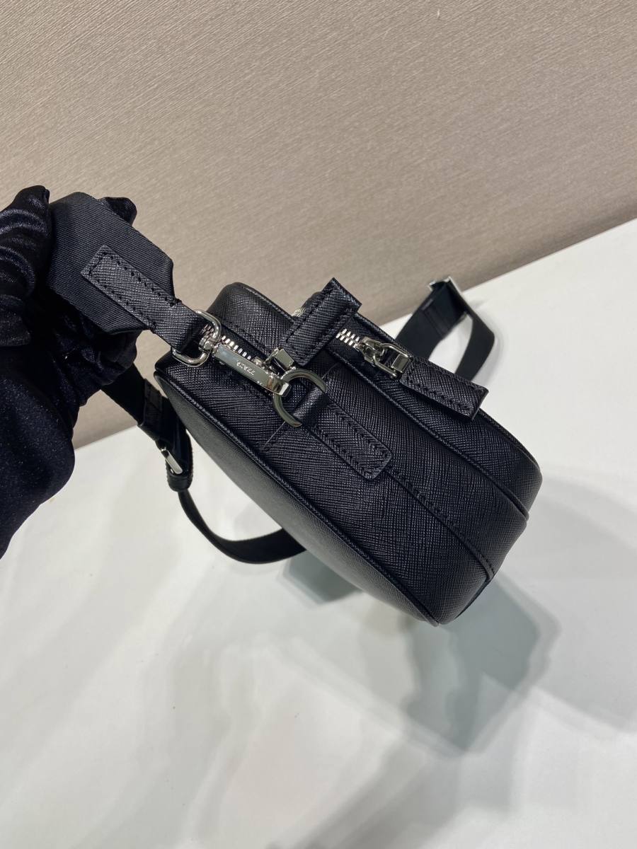 RP 3052000 Prada Explore 2VH205 A8D4