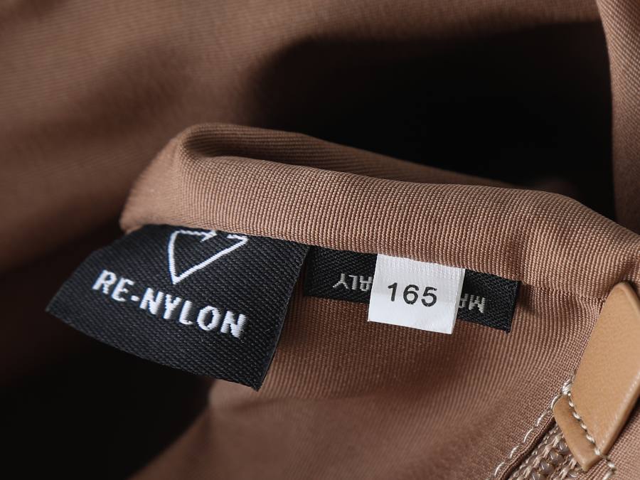 RP 3106000 Prada 2VH196 Nylon 2VH196 8B2D