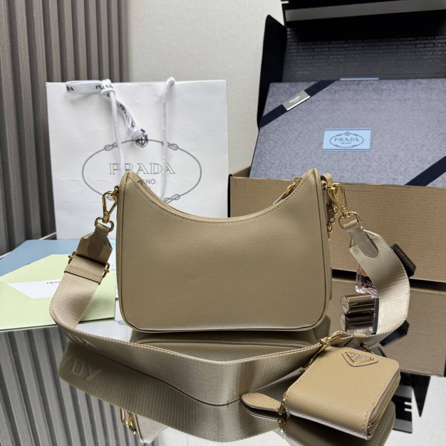 RP 3160000 Prada Re-Edition 2005 22x18x6 1BH204 3B3D