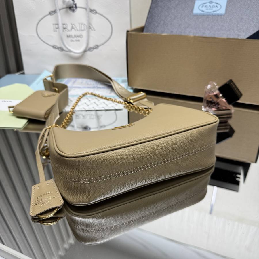 RP 3160000 Prada Re-Edition 2005 22x18x6 1BH204 3B3D