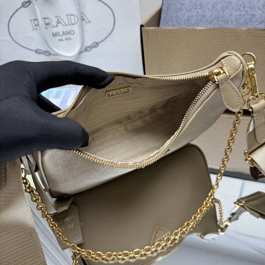 RP 3160000 Prada Re-Edition 2005 22x18x6 1BH204 3B3D