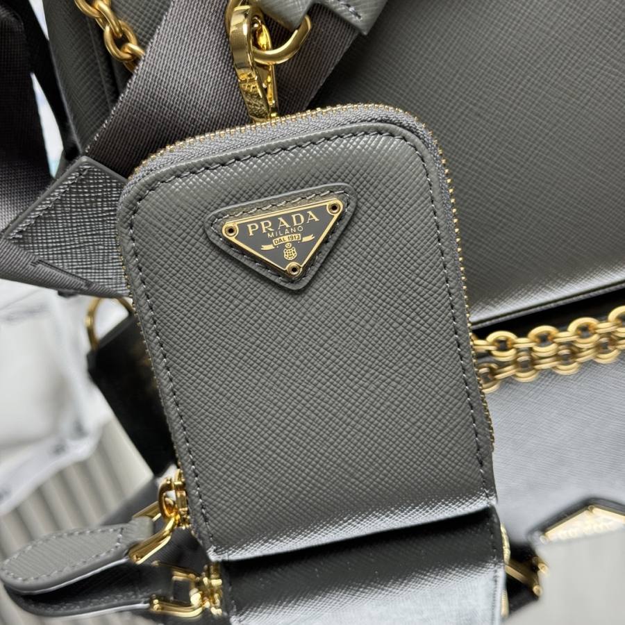 RP 3160000 Prada Re-Edition 2005 22x18x6 1BH204 C50E