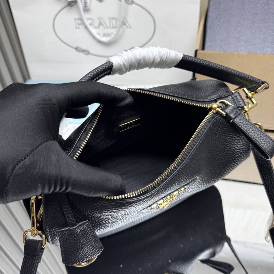 RP 3214000 Prada Aimee Hobo 1BC277 06E6