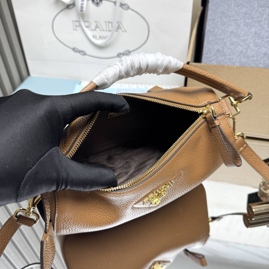 RP 3214000 Prada Aimee Hobo 1BC277 227F