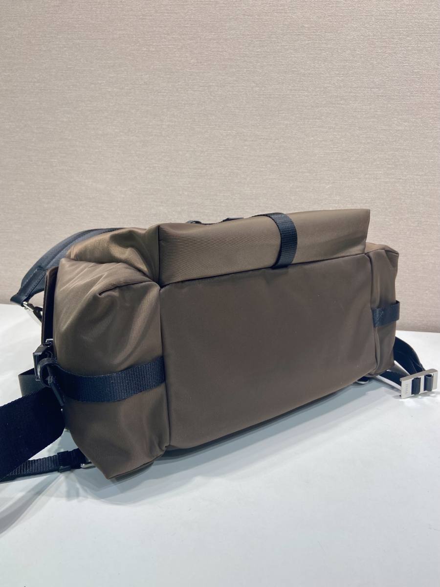 RP 3214000 Prada Explore Backpack 2VZ118 25CF