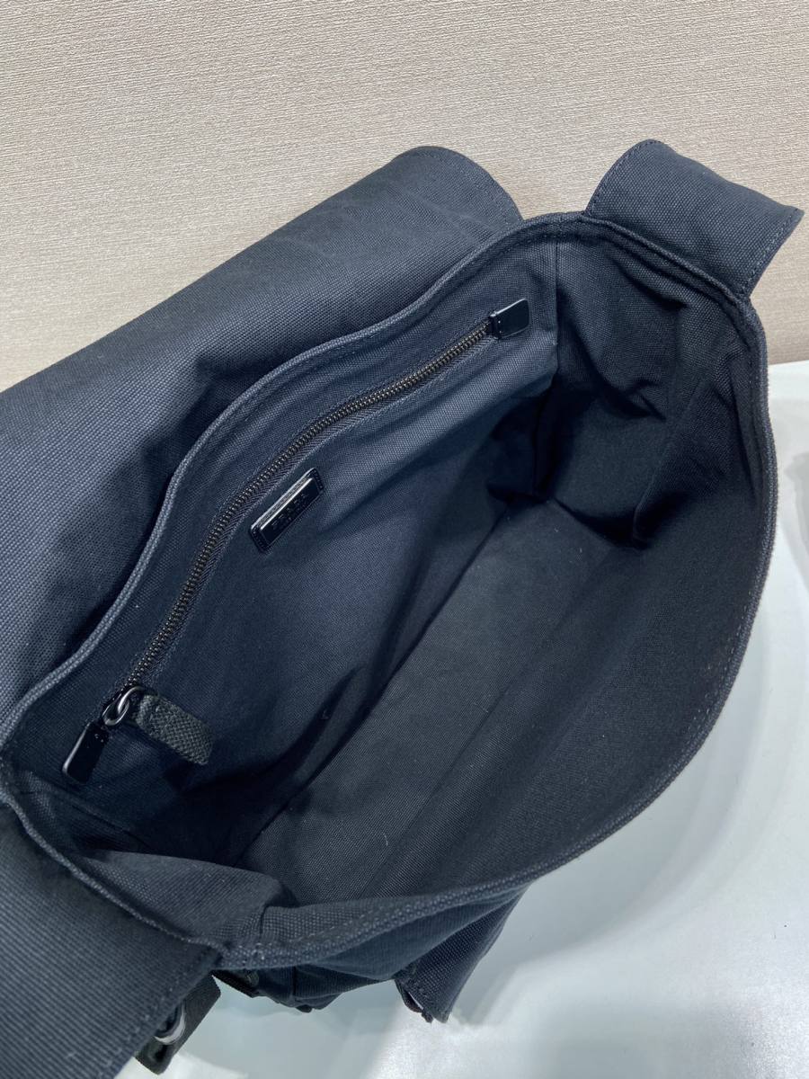 RP 3268000 Prada Canvas Messenger Canvas 2VD085 66E0