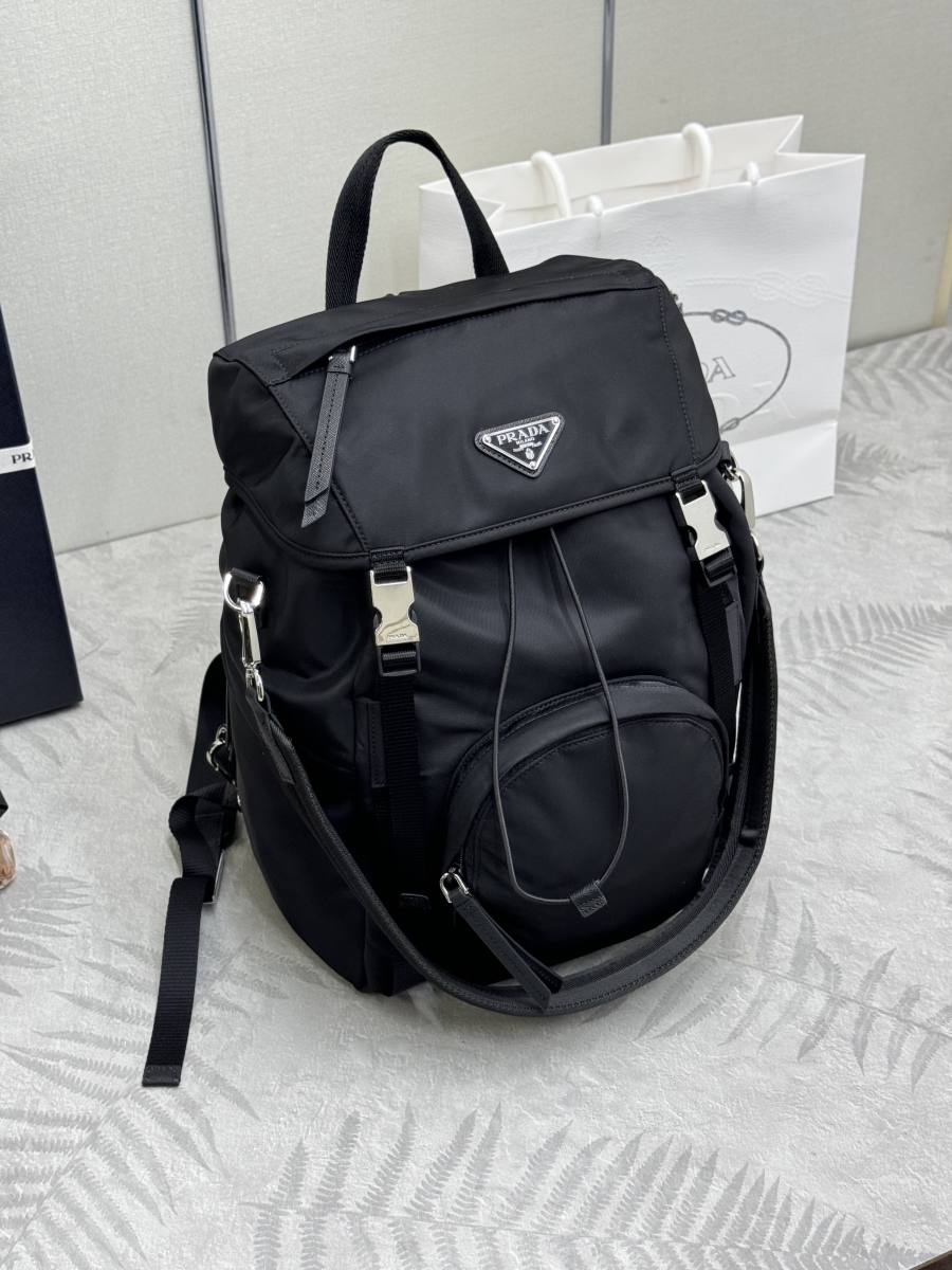 RP 3295000 Prada Re-Nylon 1BZ039 9A94