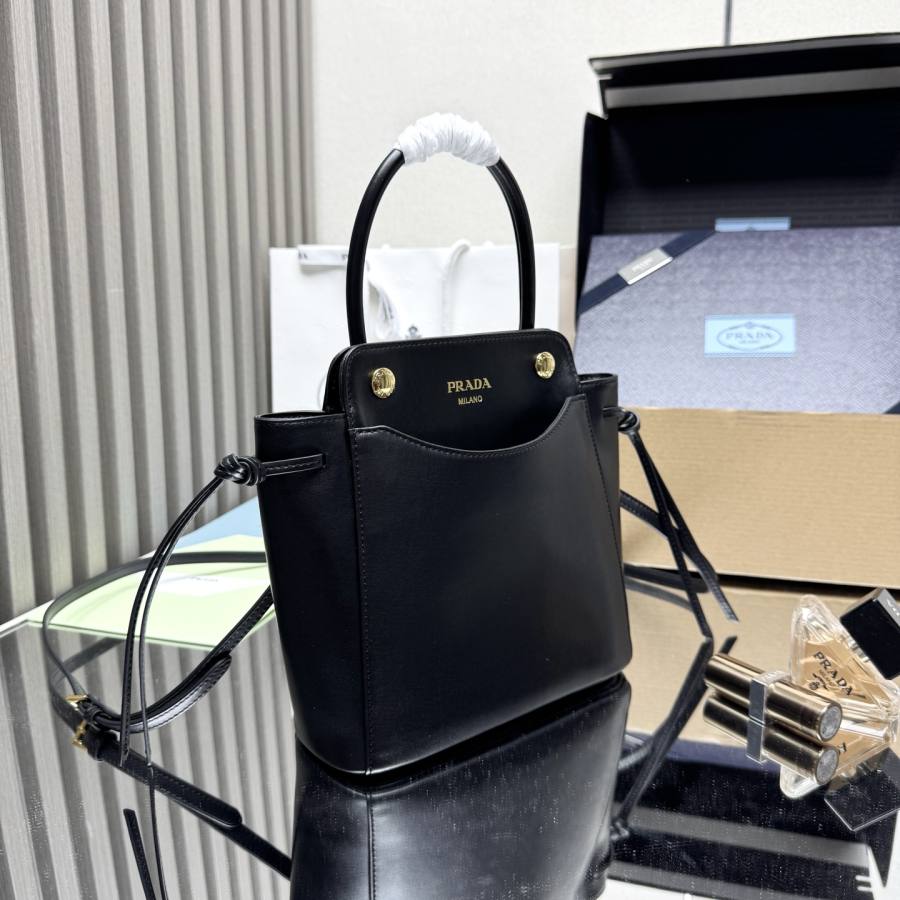 RP 3322000 Prada Bonnie 1BA496 473B
