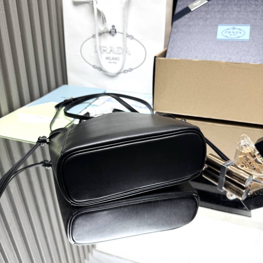 RP 3322000 Prada Bonnie 1BA496 473B