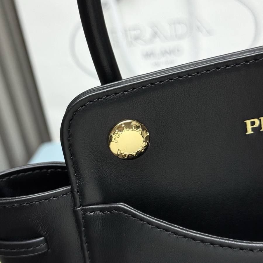 RP 3322000 Prada Bonnie 1BA496 473B