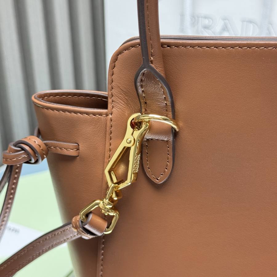 RP 3322000 Prada Bonnie 1BA496 AEC2