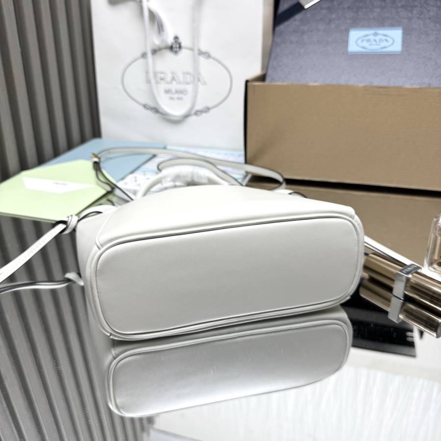 RP 3322000 Prada Bonnie 1BA496 D3C0