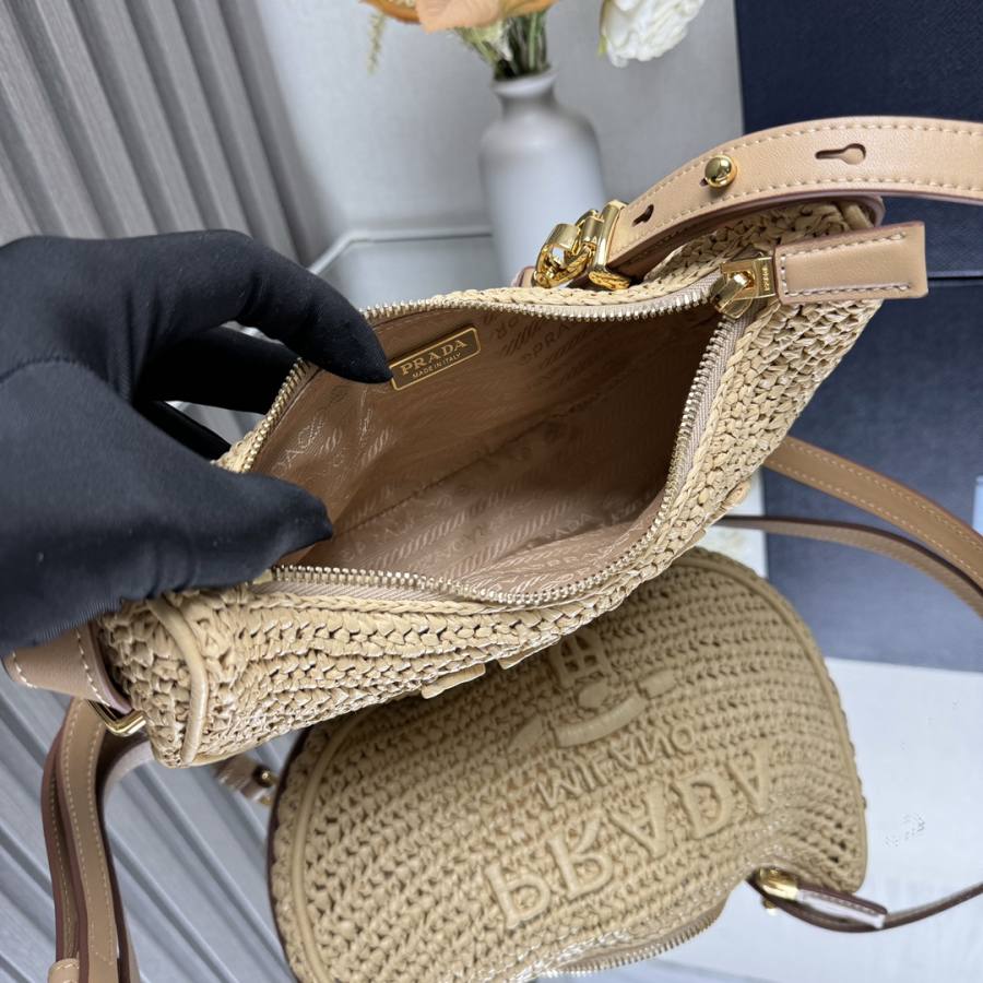 RP 3511000 Prada Aimee Medium 1BC194 A1FD