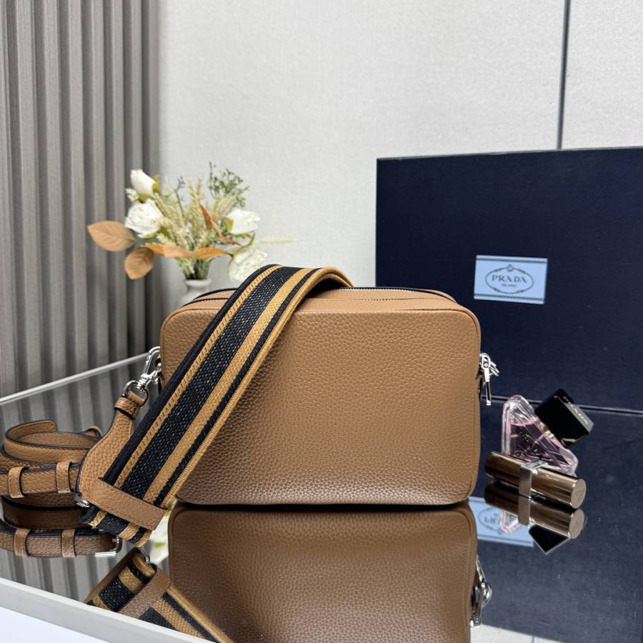 RP 3511000 Prada Double Zip Small Shoulder 1BH082 B6C2