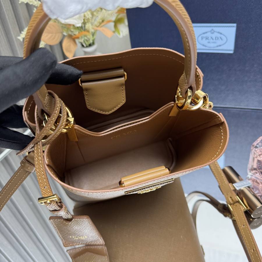 RP 3538000 Prada Galleria 1BA217 E662
