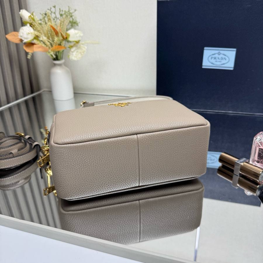 RP 3565000 Prada Double Zip Small Shoulder 1BH082 93DF