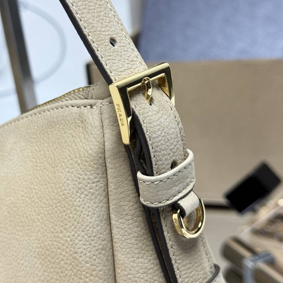 RP 3592000 Prada Aimee 1BC231 645B