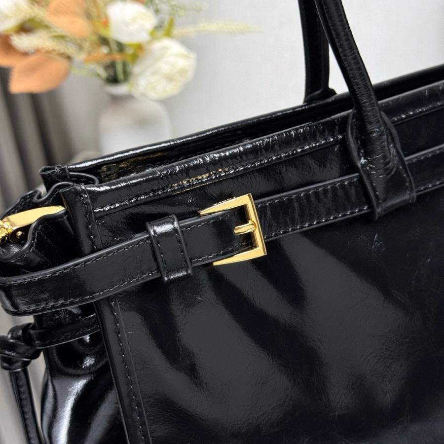 RP 3592000 Prada Bonnie Large Soft Lux 38x24x12 1BA433 68EA