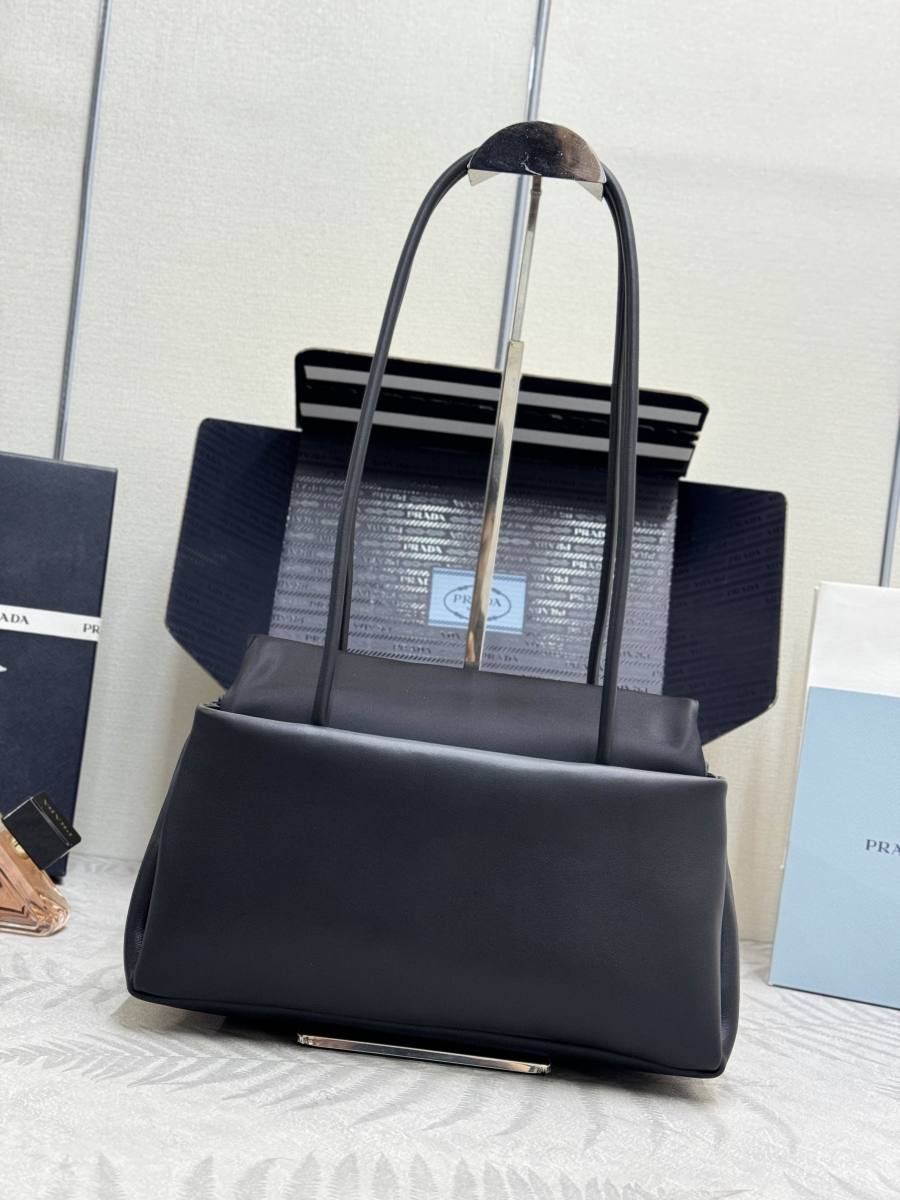 RP 3646000 Prada Bonnie 1BA495 1A7A