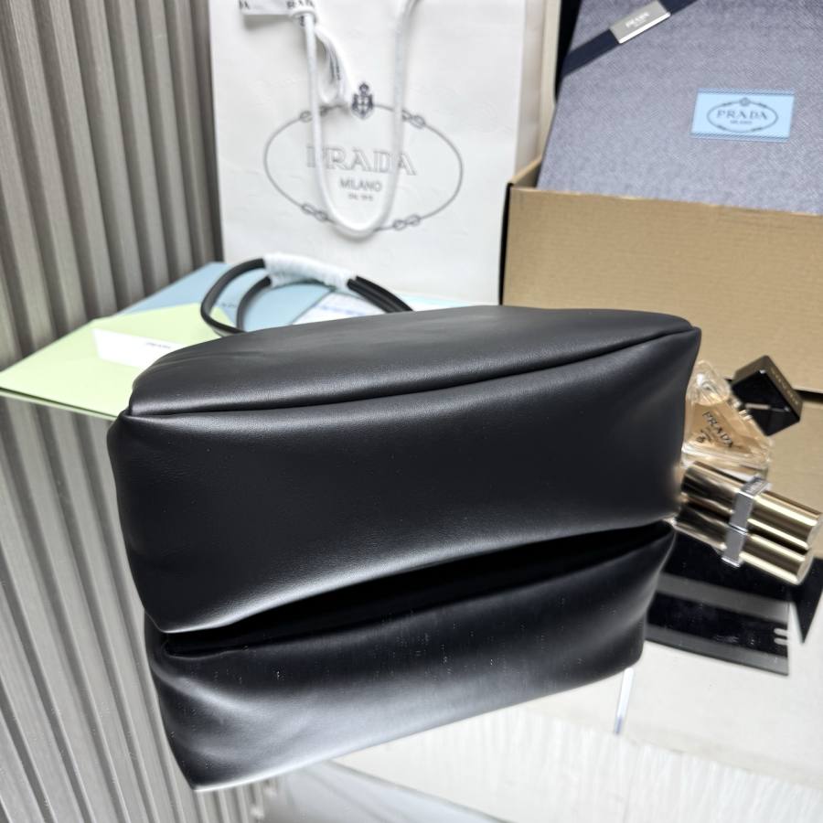 RP 3646000 Prada Bonnie 1BA495 84ED