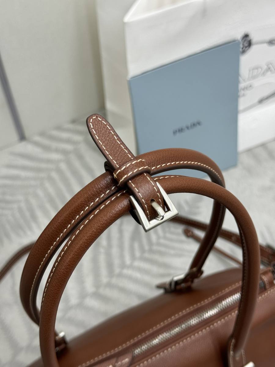 RP 3673000 Prada Symbole Tote 1BG628 31F0