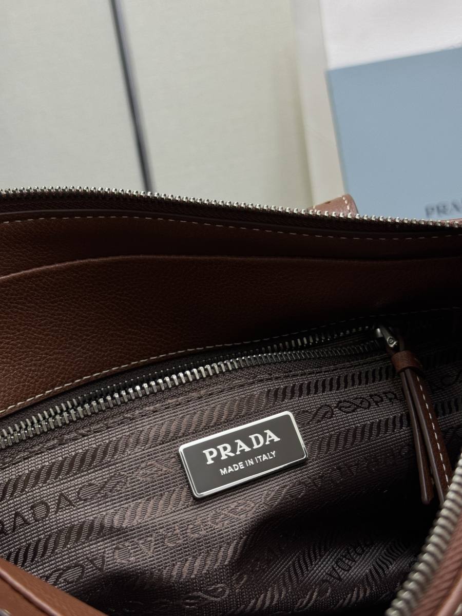 RP 3673000 Prada Symbole Tote 1BG628 31F0