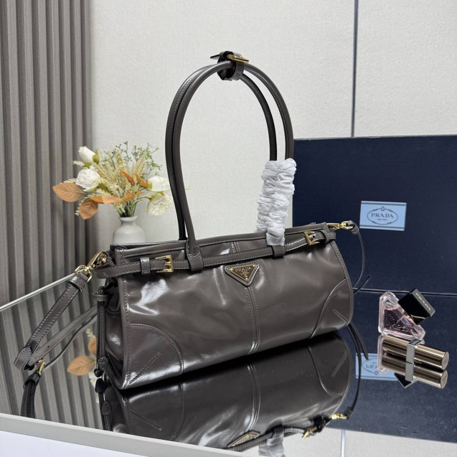RP 3700000 Prada Bonnie Medium Soft Lux 32x15.5x12 1BA426 6A15