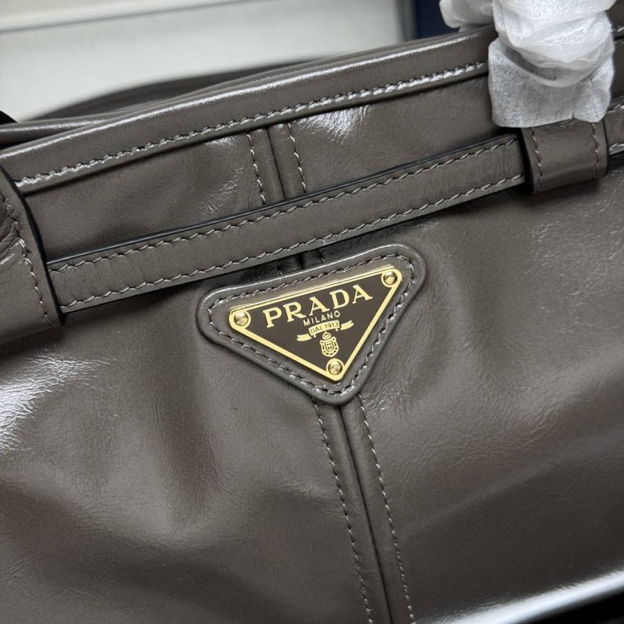 RP 3700000 Prada Bonnie Medium Soft Lux 32x15.5x12 1BA426 6A15