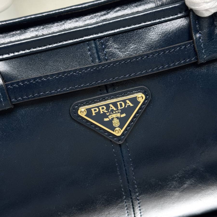 RP 3700000 Prada Bonnie Medium Soft Lux 32x15.5x12 1BA426 D295
