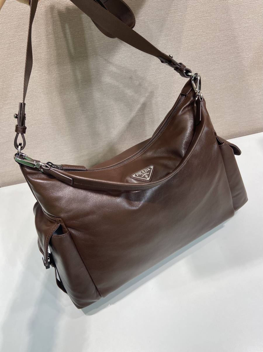 RP 3700000 Prada Explore Shoulder 2VH204 0BC9