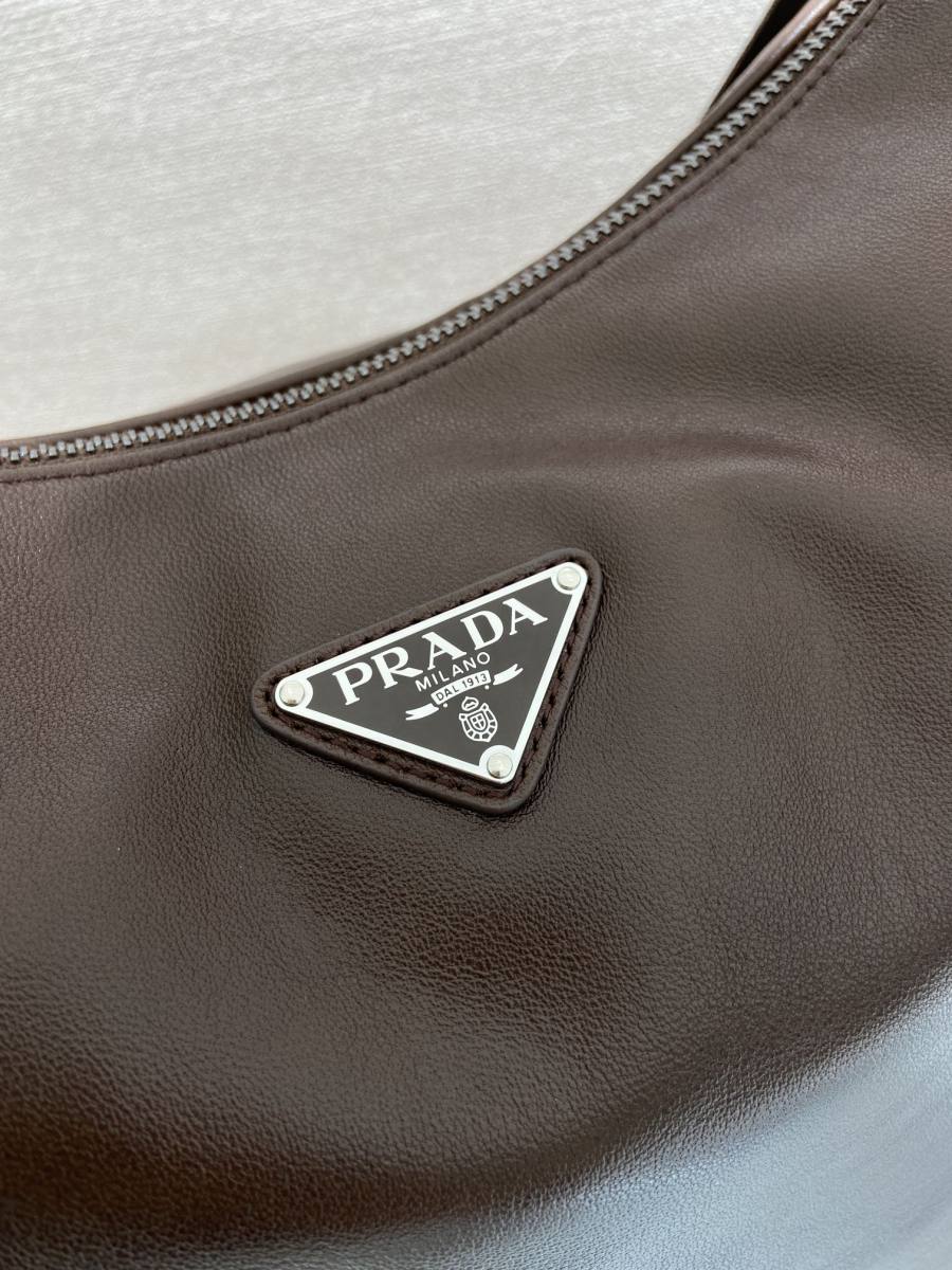 RP 3700000 Prada Explore Shoulder 2VH204 0BC9