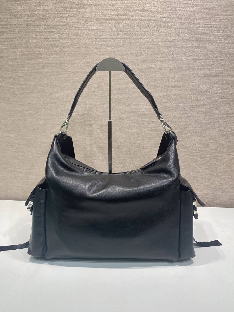RP 3700000 Prada Explore Shoulder 2VH204 441D