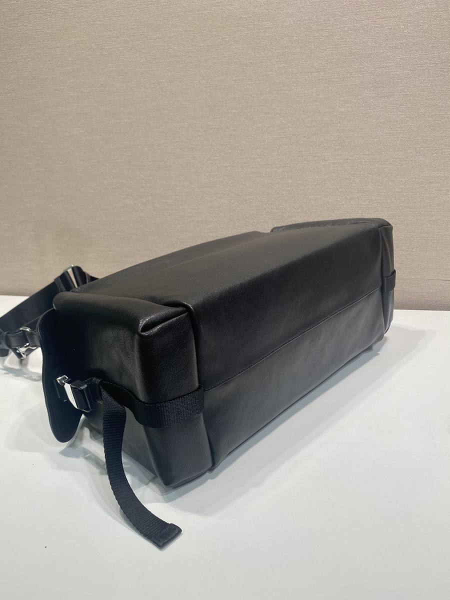 RP 3700000 Prada Explore Shoulder 2VH204 441D