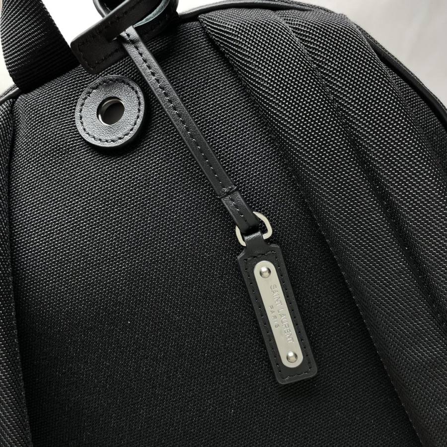 Saint Laurent City Backpack 30 x 38 x 17 30A1
