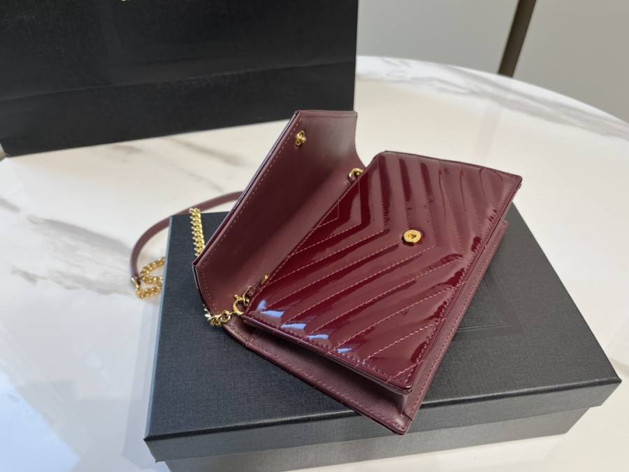 Saint Laurent Envelope WOC 19 x 11.5 x 4 09F0